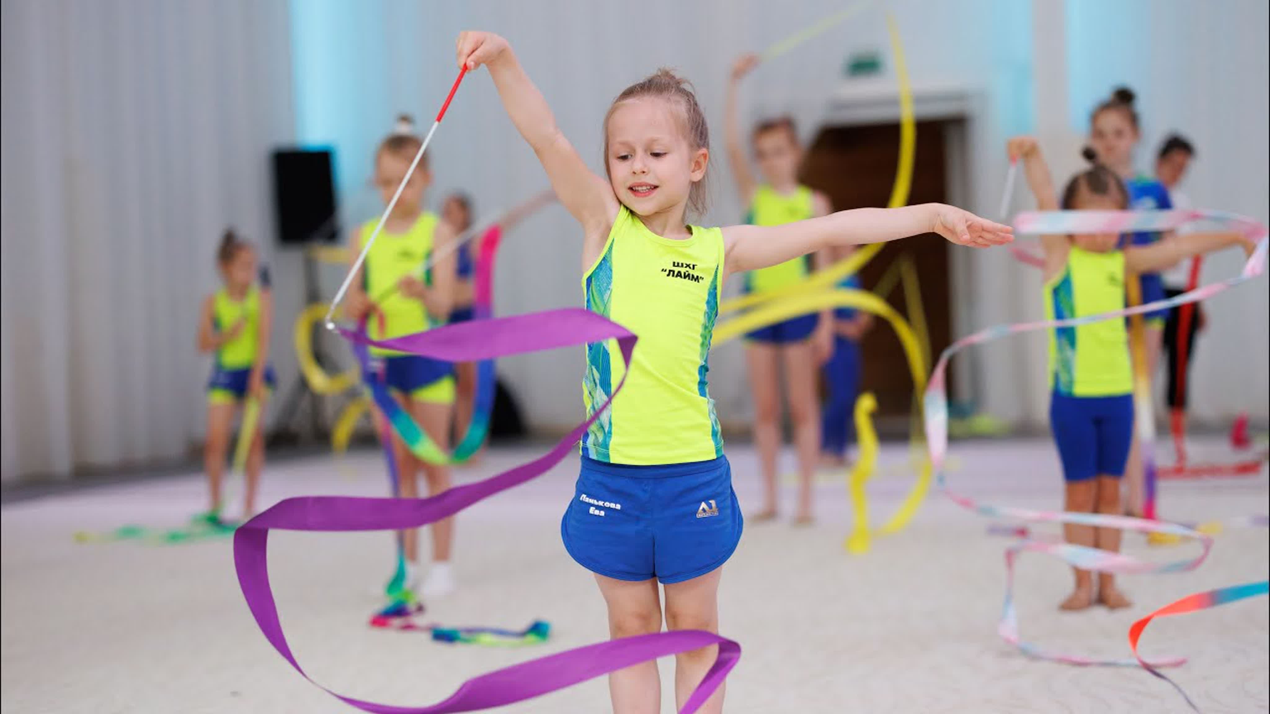 Choosing Between Recreational and Competitive Gymnastics