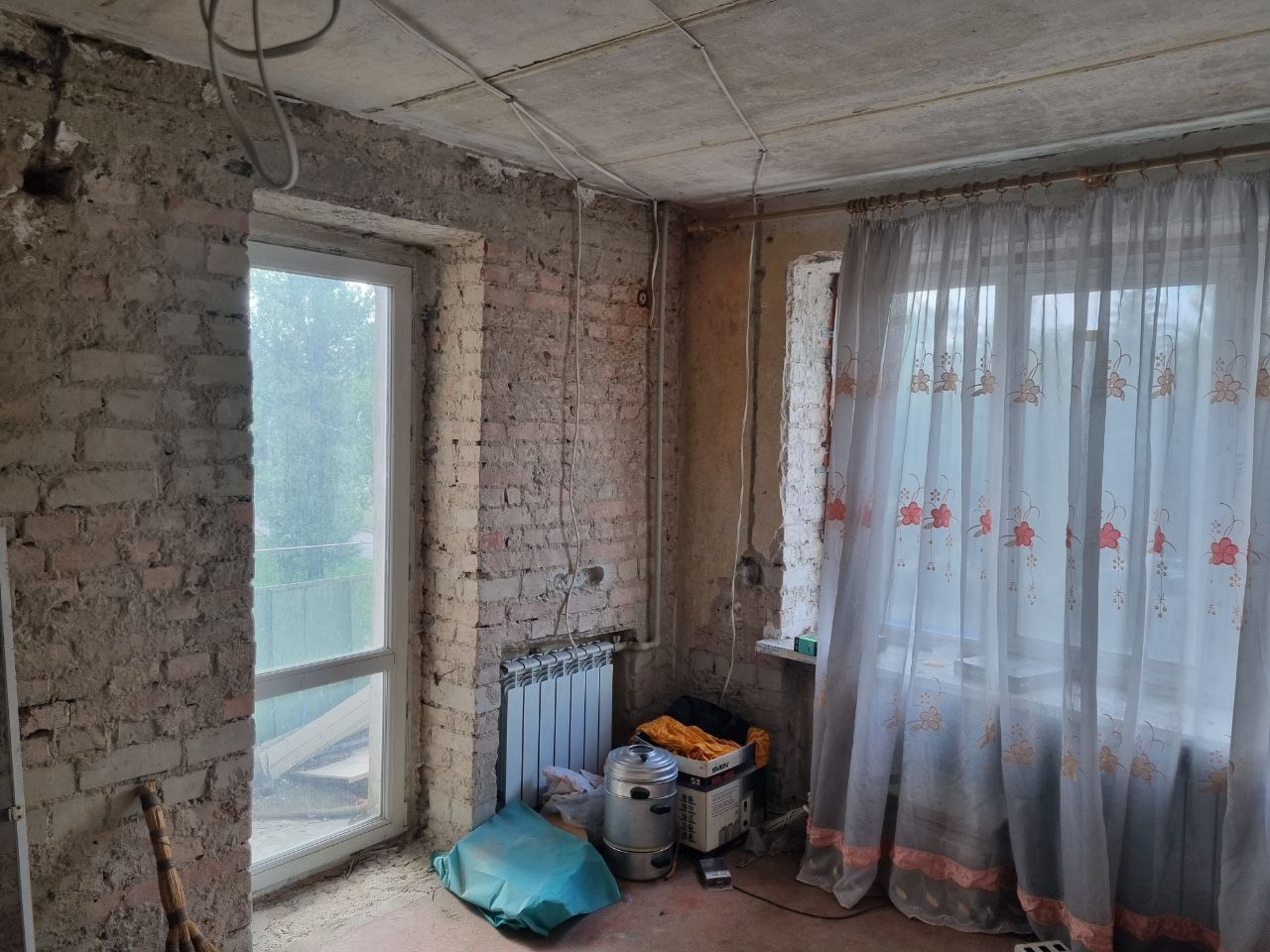 🔷Продается 1 комнатная квартира в г. Макеевка, Кировский район, квартал Северный (ориентир магазин Север) ✅ квартира на начальном этапе ремонта; ✅ 3/9(угловая); ✅ S=29,5кв.м; ✅ окна пластик; ✅ частично заменена проводка; ✅ была проведена замена системы отопления; ✅ санузел совместный; ✅ есть удобная ниша для ...